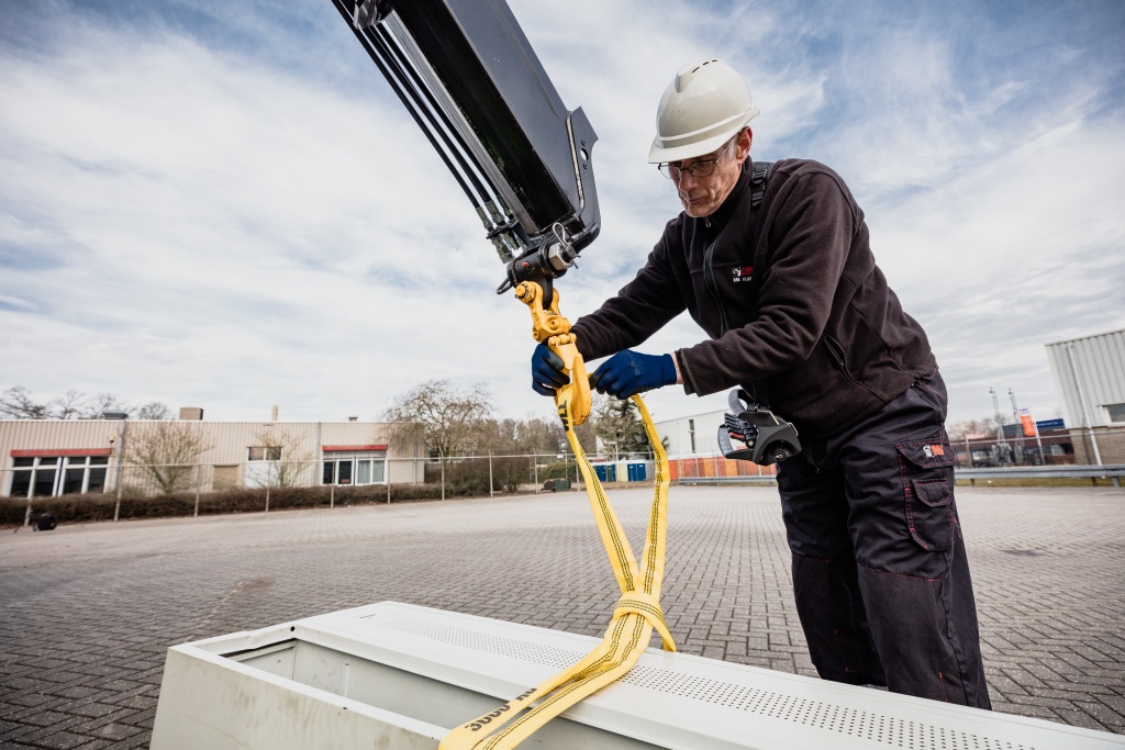 Top-Quality HIAB Loader Cranes for Efficient Lifting | Our Brands | Hiab