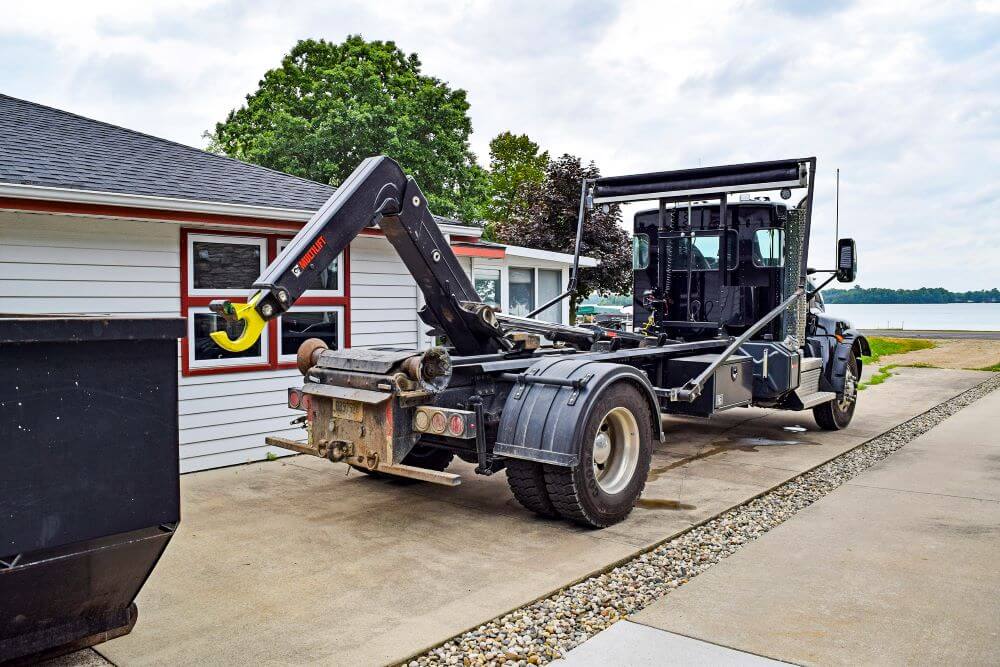 Scrap Handling Equipment | Product Application Overview | Hiab