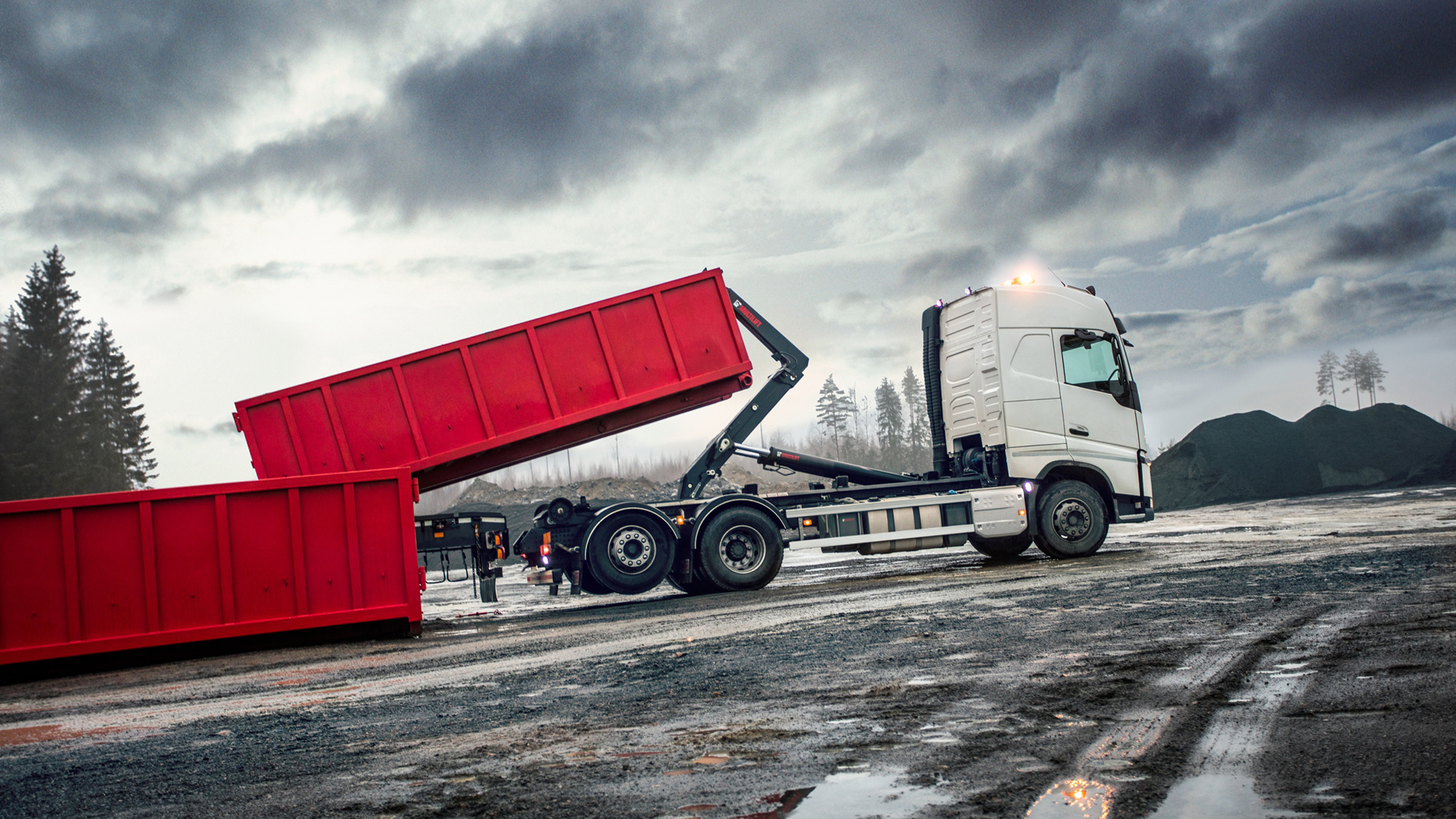 Hiab Trash Rake Optimize Your Business with Hiab Load Solutions | Hiab | Hiab
