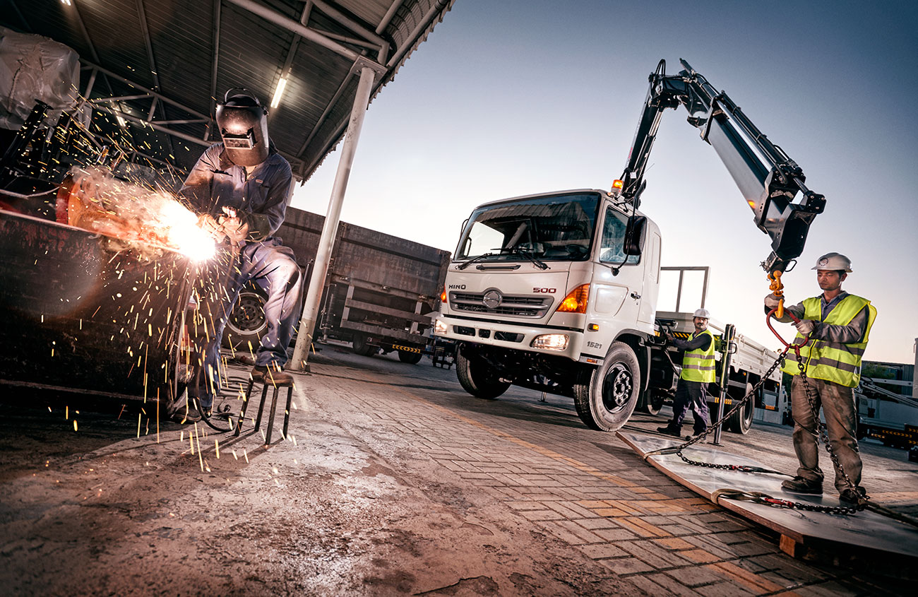 Reliable HIAB Loader Cranes for Efficient Lifting | Products | Hiab