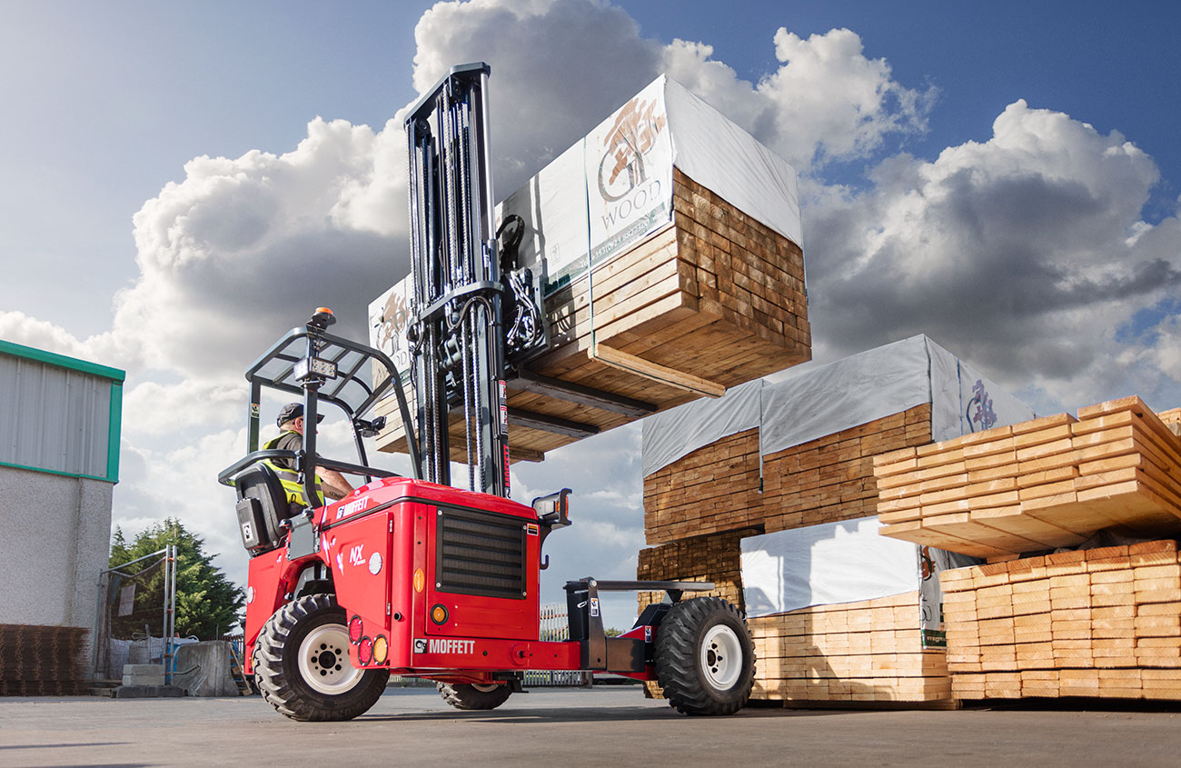 MOFFETT Chariot Elevateur Embarque Produits Hiab moffett-chariot-elevateur-embarque-produits-hiab